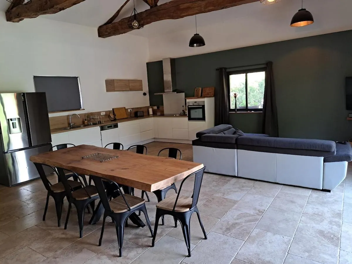 Maison Au Calme Saramon Vakantiehuis